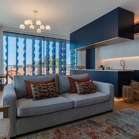 Apartment New Luxury